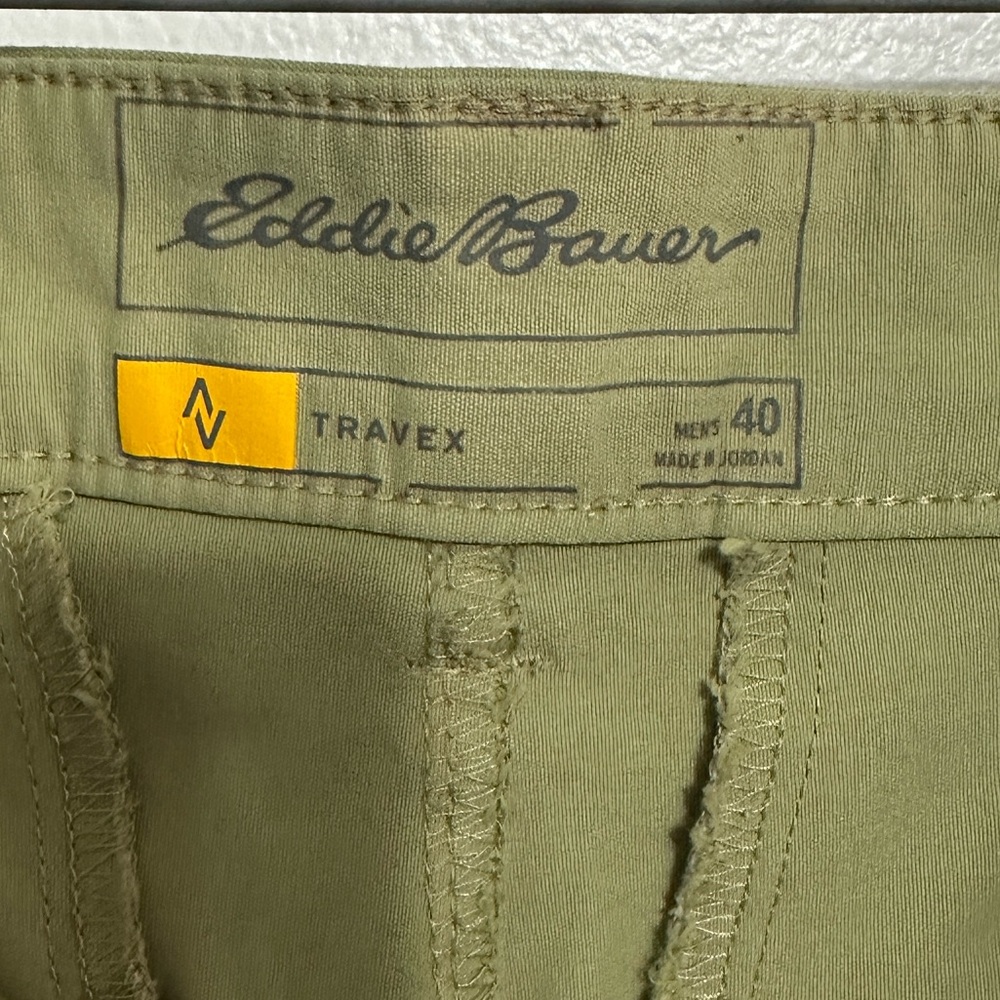 Eddie Bauer Men's Khaki Shorts TRAVEX - Picture 3 of 5